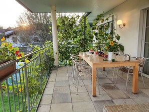 Apartamento, 3 habitaciones, Aire acondicionado, vistas a la montaña | Terraza o patio