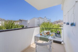 Outdoor dining - Apartamento Gola by Mallorca North Villas (Port de Pollença)