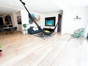 Fernseher, Arbeitsbereiche