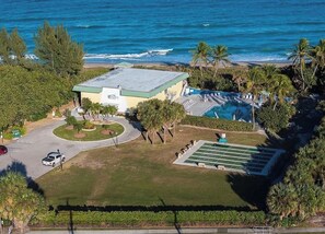 Exterior - Small house near the beach (Jensen Beach)