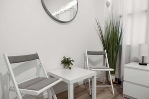 Interior - Condado Gem Perfect City Escape Walk to Beach (San Juan)