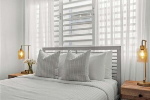 WiFi, bed sheets - Piccioni Retreat Spacious 2BR 2BA in Condado (San Juan)