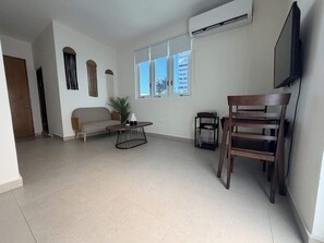 TV, offices - Relaxed Boho Beach Retreat with Pool (San Juan)