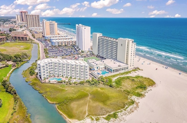 Exterior - 🌟Oceanfront~Awesome Amenities~ Sands Beach Club 722🌟 (Myrtle Beach)