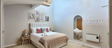 Bügeleisen/Bügelbrett, WLAN, Bettwäsche