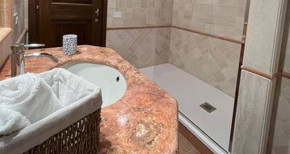Sustainable, Chianti Villa: Private Pool, Breathtaking Views & 2.5-Acre Garden,