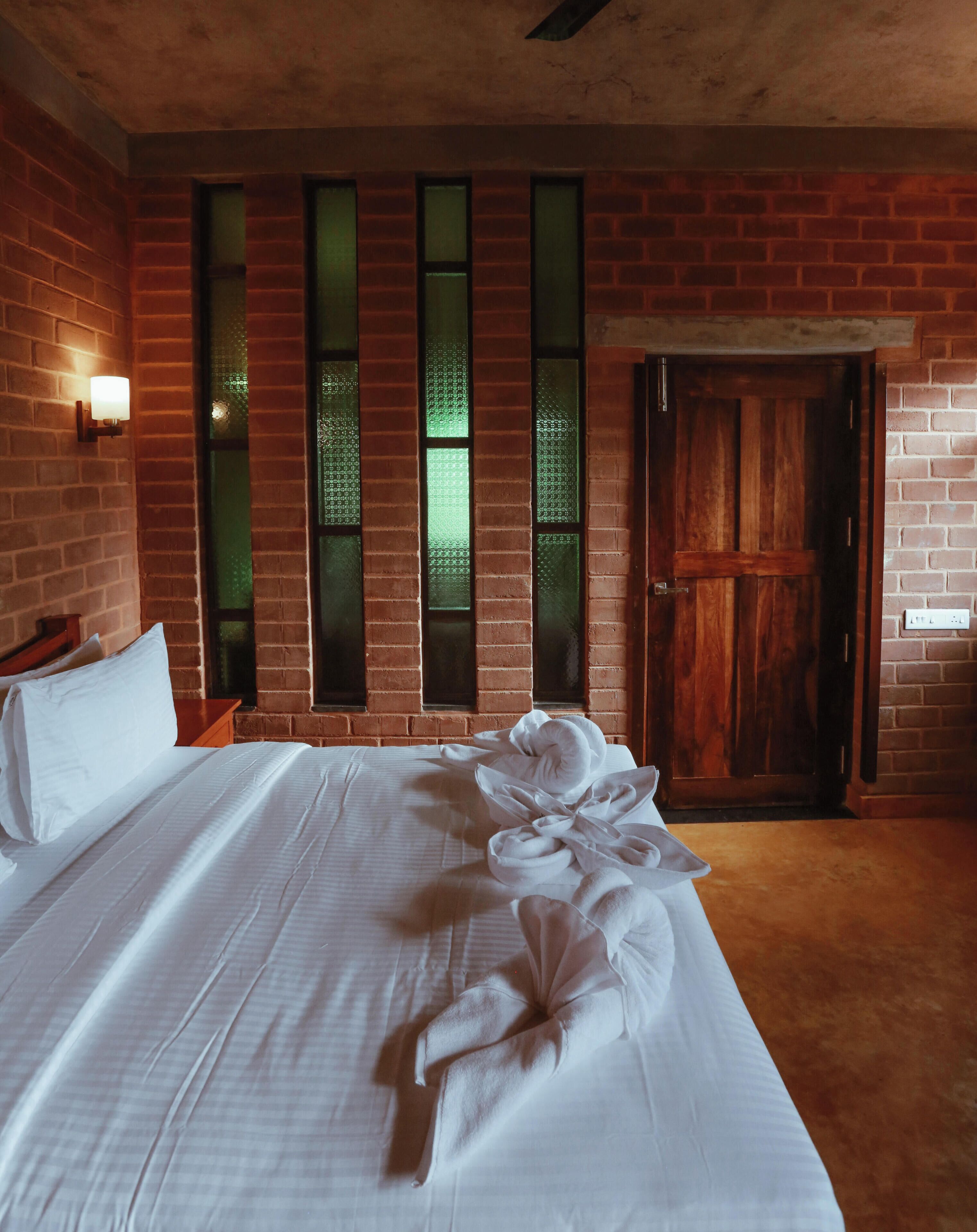 Luxury Suite | Iron/ironing board, free WiFi