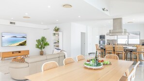 Dining - 57 Tomaree Road Complex - House and Cabana with Pool, Linen, Air-con, Wi-fi, Boat Parking (Shoal Bay)