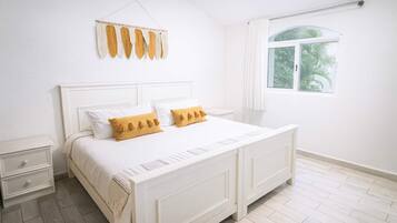 Fer et planche Ă repasser, Wi-Fi, draps fournis