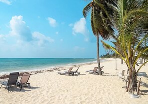 Beach nearby - 2BR Luxury Condo • Golf View • Corasol (Playa del Carmen)