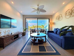 TV, offices - 2BR Luxury Condo • Golf View • Corasol (Playa del Carmen)