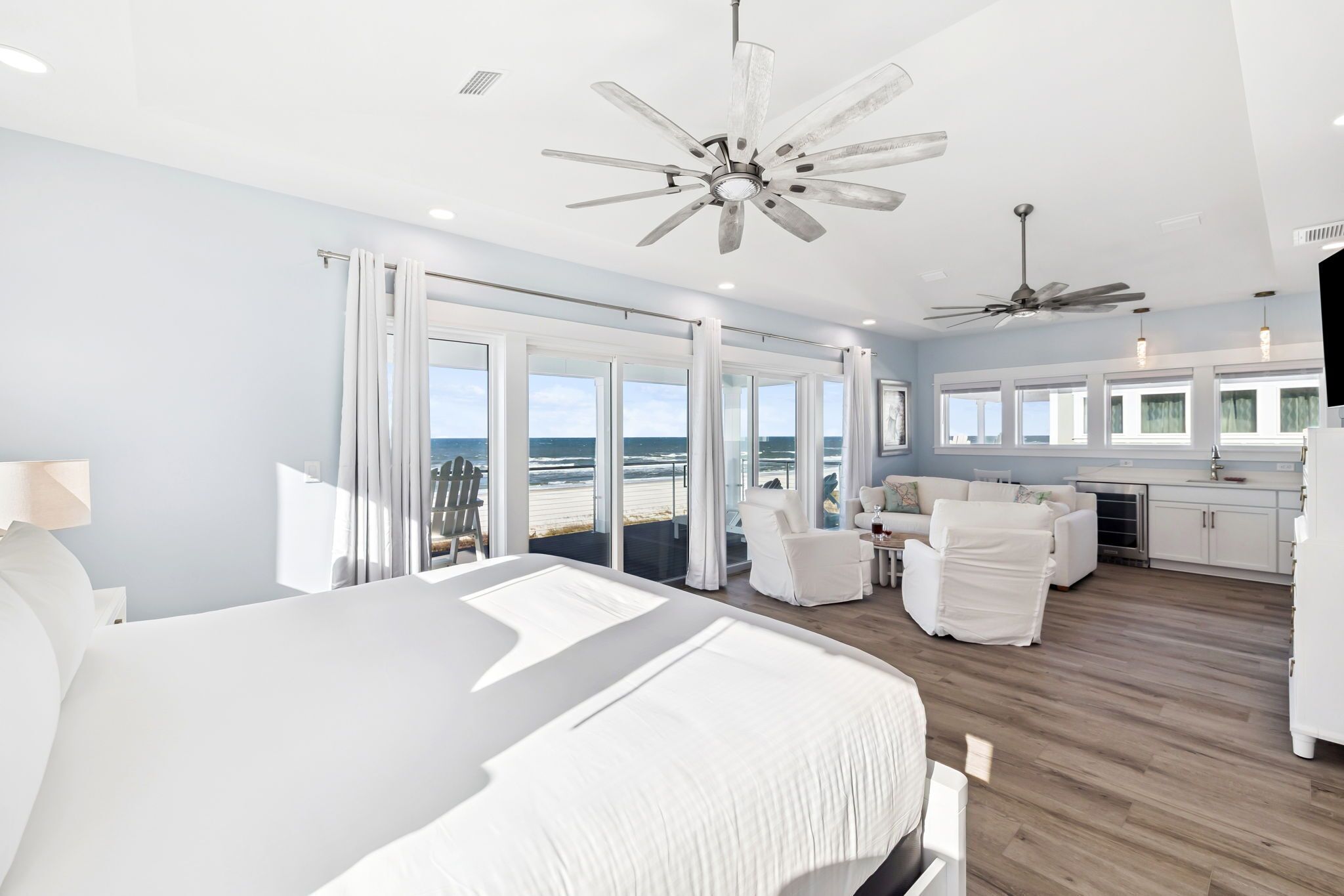 10 bedrooms, free WiFi, bed sheets