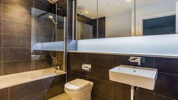Appartamento, 1 camera da letto, patio, vista giardino | Bagno