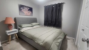4 chambres, fer et planche à repasser, accès au Wi-Fi (inclus)