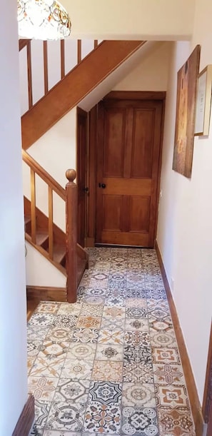 Interior - 3 Bed House - Mountain Views, Firepit, Bbq (Dunoon)