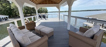 NEW!!! Premier Lakefront Home - Private Pool/Hot Tub/Beach/Firepit/Games/Views!