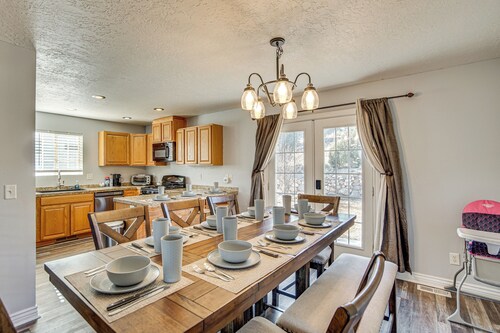 Family & Group Friendly! Hilltop Cedar City Home