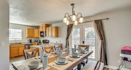 Family & Group Friendly! Hilltop Cedar City Home