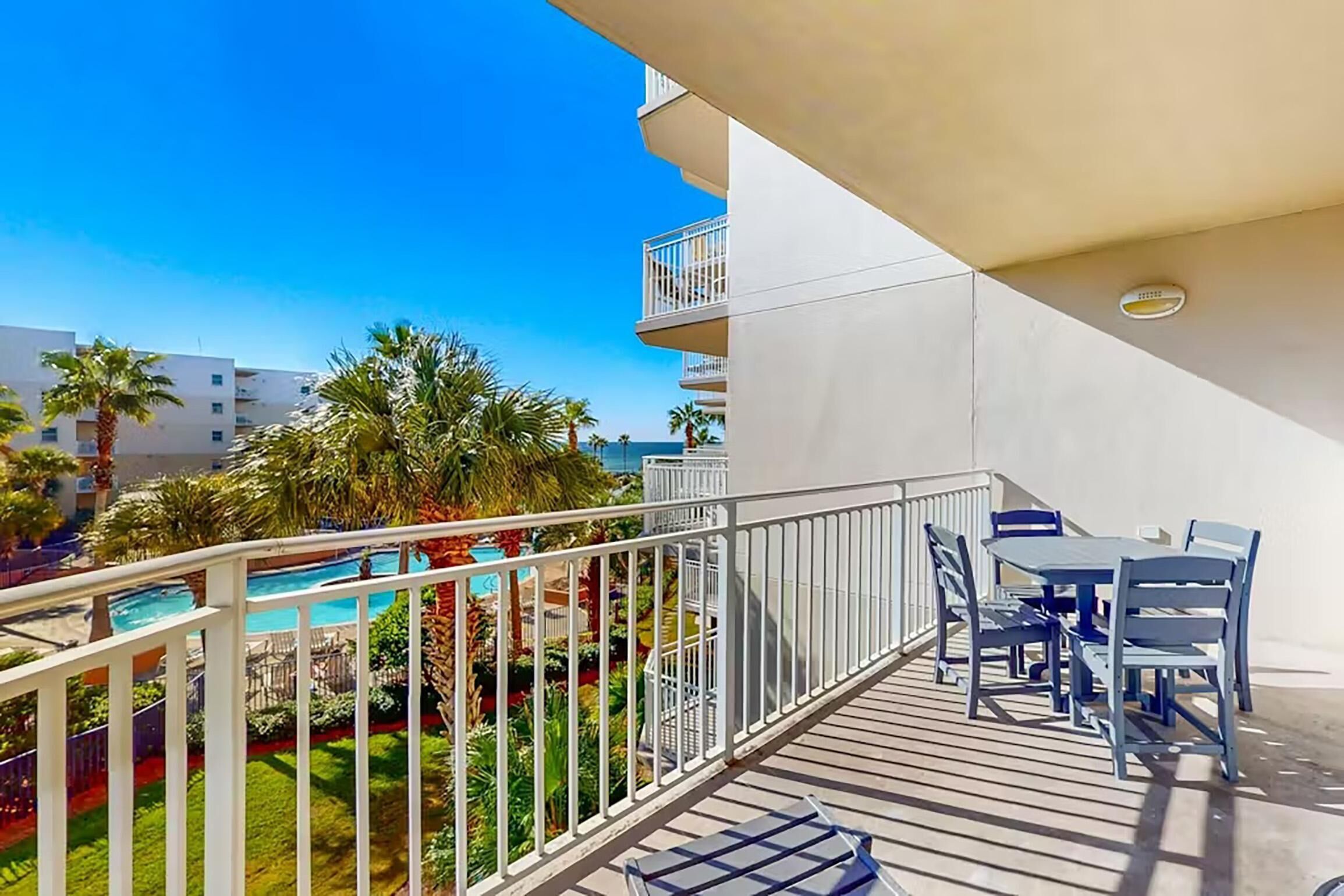 Condo, 1 King Bed with Sofa bed (Waterscape 424-B) | Outdoor dining