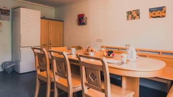 Talo, 4 makuuhuonetta, vuoristonäköala | Ruokailu