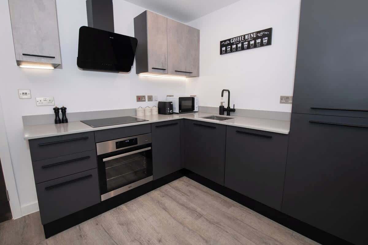 Refrigerador, microondas, horno, placa de cocina