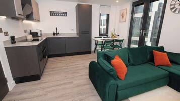 Televisio, työhuone