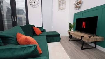 Televisión, oficina