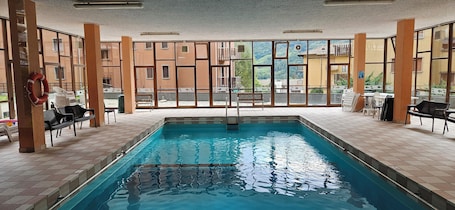 Pool. Moggio Cà Marta Studio42