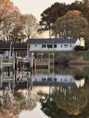 Exterior - Peaceful home with dock, kayaks and sunset views (Deltaville)