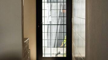 Standard Single Room | Interior