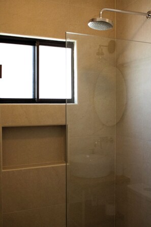 Standard Single Room | Bathroom