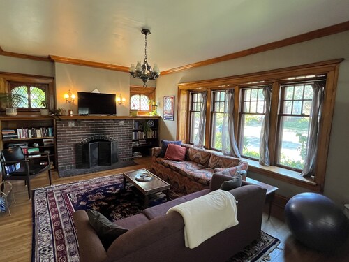 Huge Historic House Centrally Located in Milwaukee