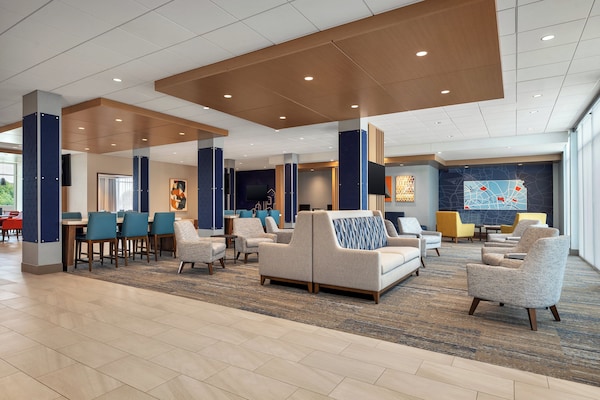 Holiday Inn Express & Suites Overland Park South - Overland Park, KS