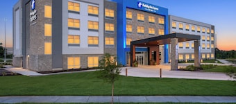 Holiday Inn Express & Suites Overland Park South