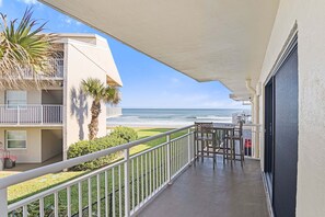 Terrace/patio - Seaward D-102 (New Smyrna Beach)