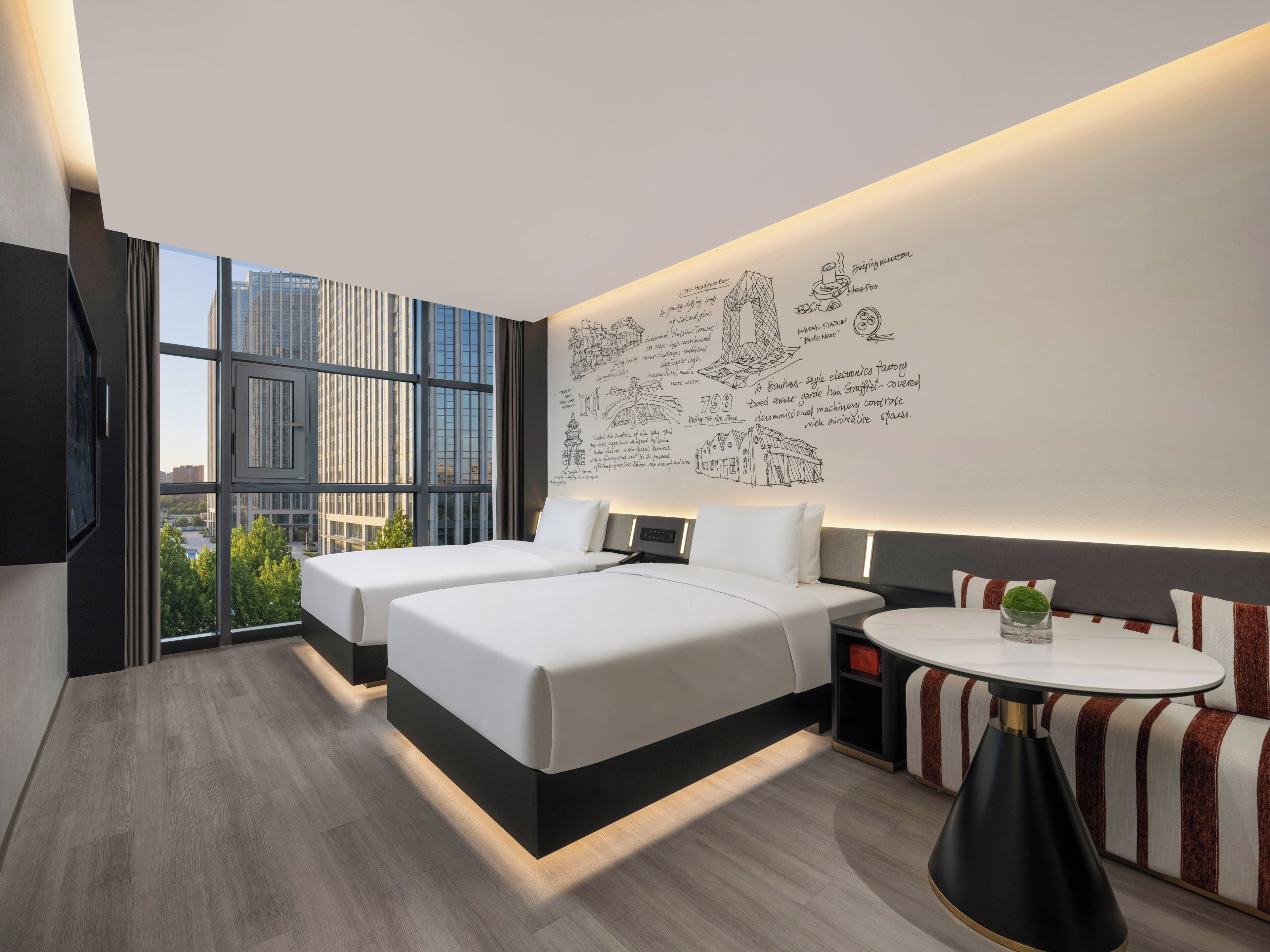 Habitación estándar, 2 camas dobles | Ropa de cama de alta calidad, edredones de plumas, minibar y escritorio