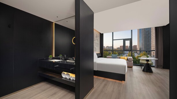 Kamar Premium, 1 Tempat Tidur King | Kamar mandi | Shower, shower pijat air,  dan perlengkapan mandi gratis