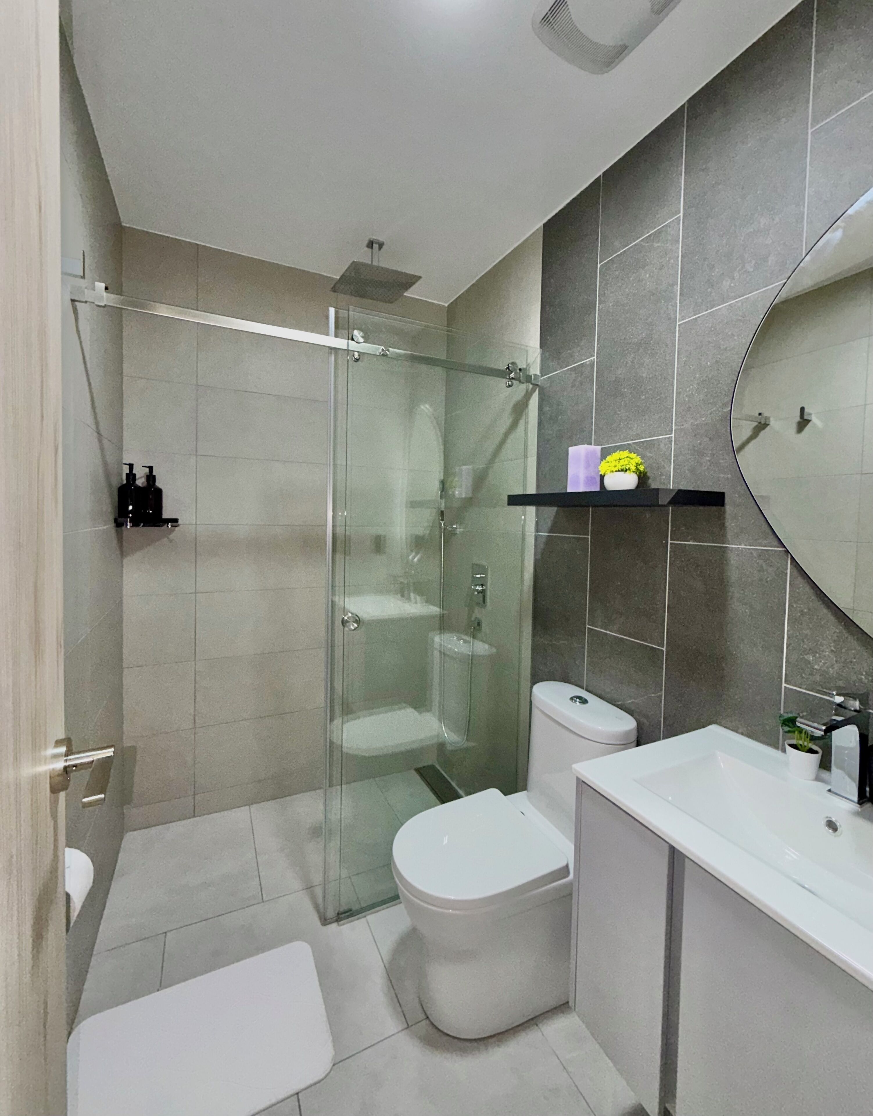 Superior Studio, City View | Bathroom | Shower, hair dryer, towels, soap