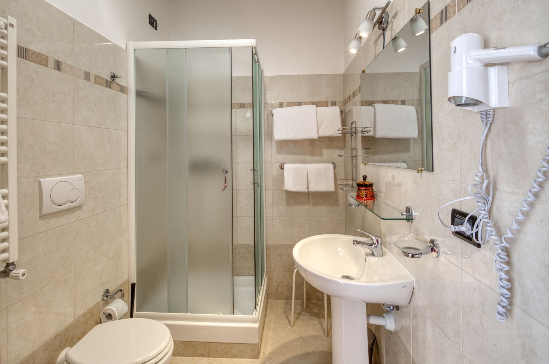 Family Triple Room | Bathroom