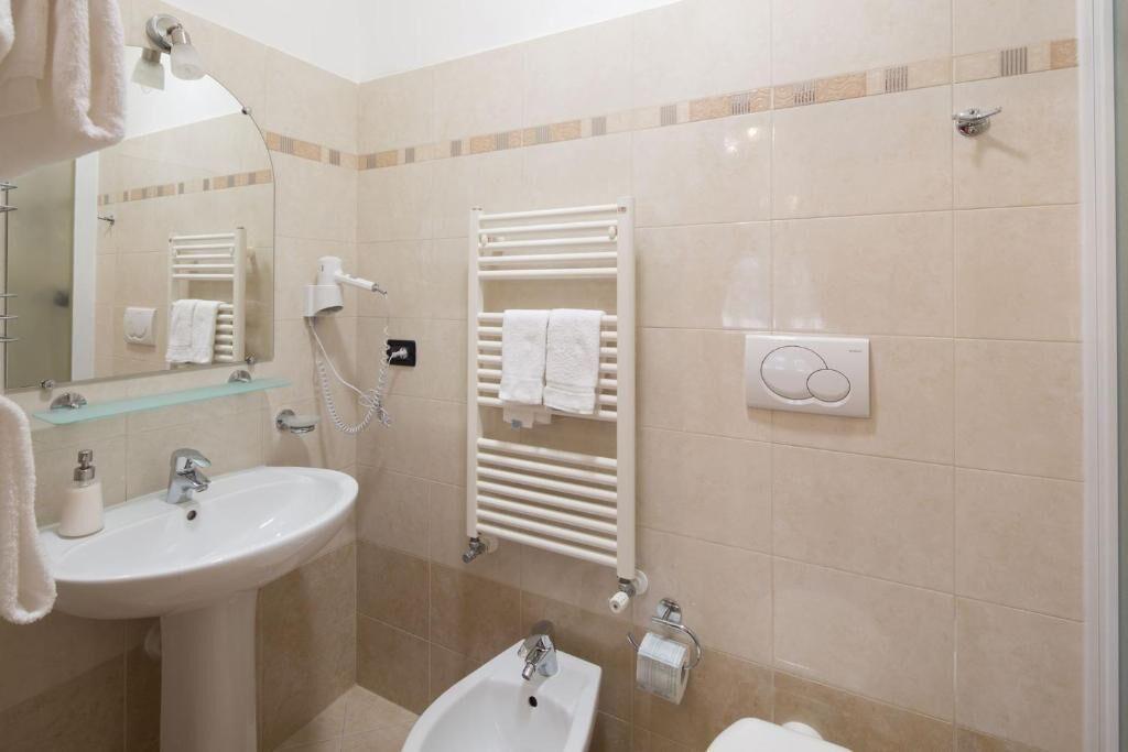 Classic-Doppelzimmer | Badezimmer