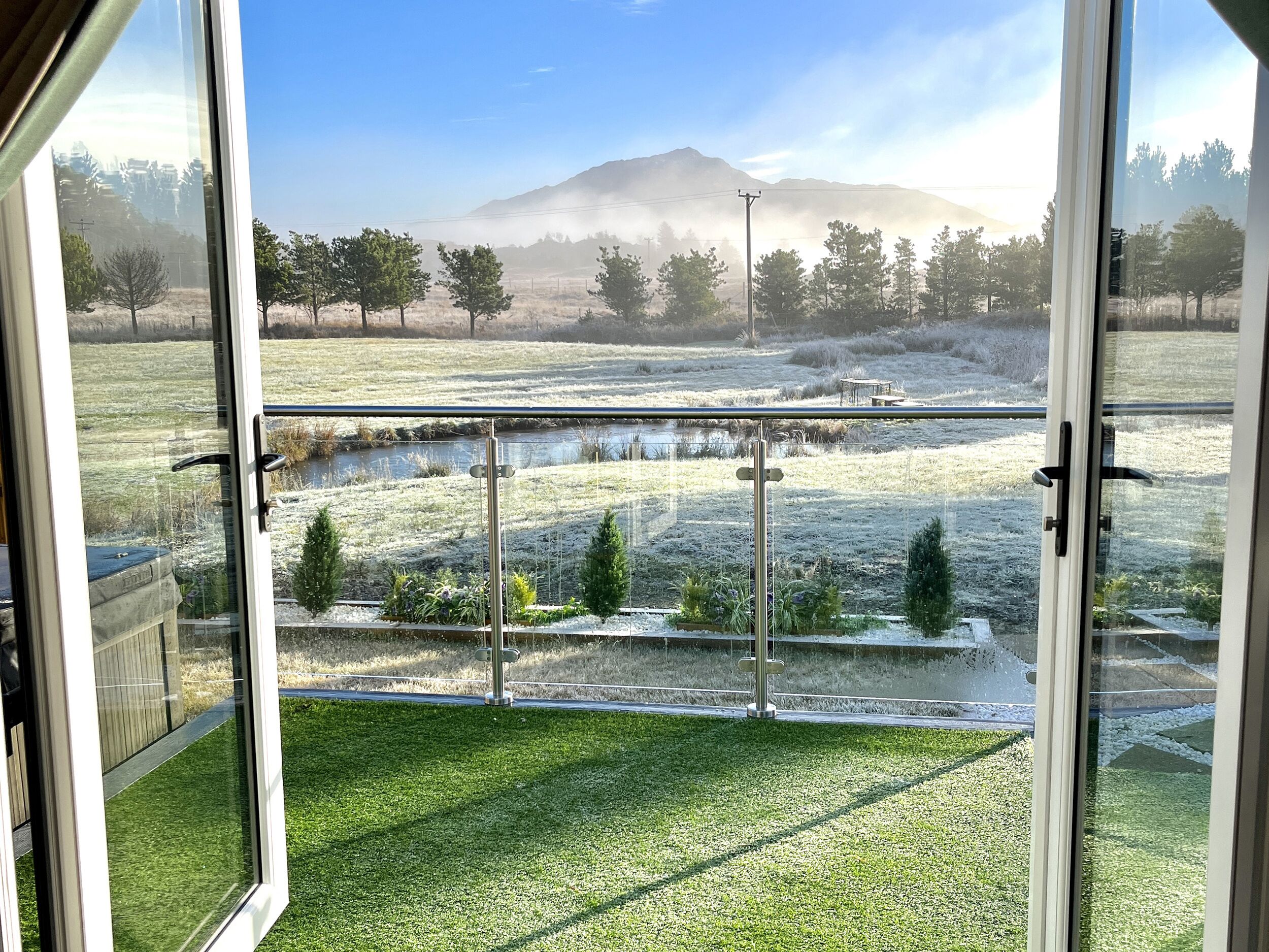 المنشأة من الداخل