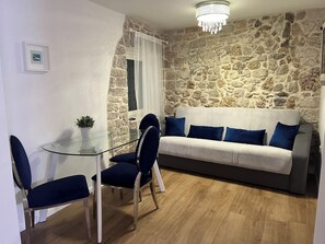 Luxury Apartment | Living area - Villa de Blue (BOL)