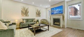 Detached Luxury Getaway in Caledon| Sleeps 8