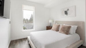 1 habitación, escritorio, tabla de planchar con plancha y wifi 