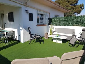 Terrace/patio - St-Aygulf - T3 with balcony/terrace, parking, quiet, center at 400m, beach at 700m (Fréjus)
