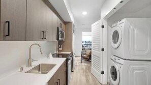 Interior - Landing | Modern 1BD, Gym (Seattle)