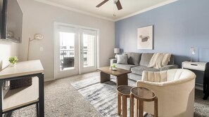 Smart TV - Landing | Amazing 1BD, Clubhouse (Corpus Christi)