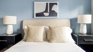Desk, iron/ironing board, WiFi, bed sheets - Landing | Stylish 1BD, Clubhouse (Corpus Christi)