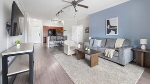 Smart TV - Landing | Beautiful 2BD, Clubhouse (Corpus Christi)