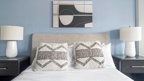 Desk, iron/ironing board, WiFi, bed sheets - Landing | Beautiful 2BD, Clubhouse (Corpus Christi)